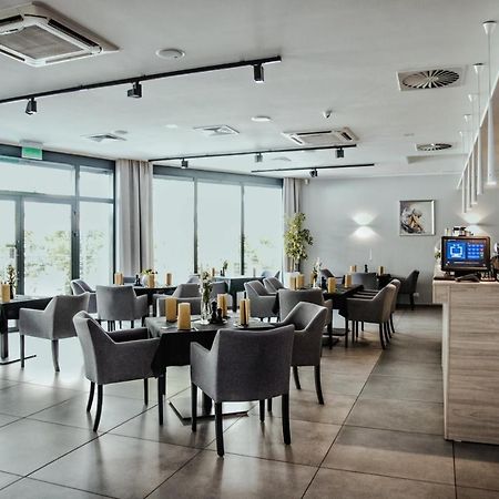Restauracja Park Szwajcaria Hotel Гливице Екстериор снимка