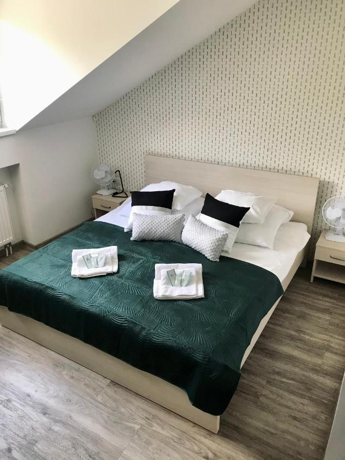 Restauracja Park Szwajcaria Hotel Гливице Екстериор снимка