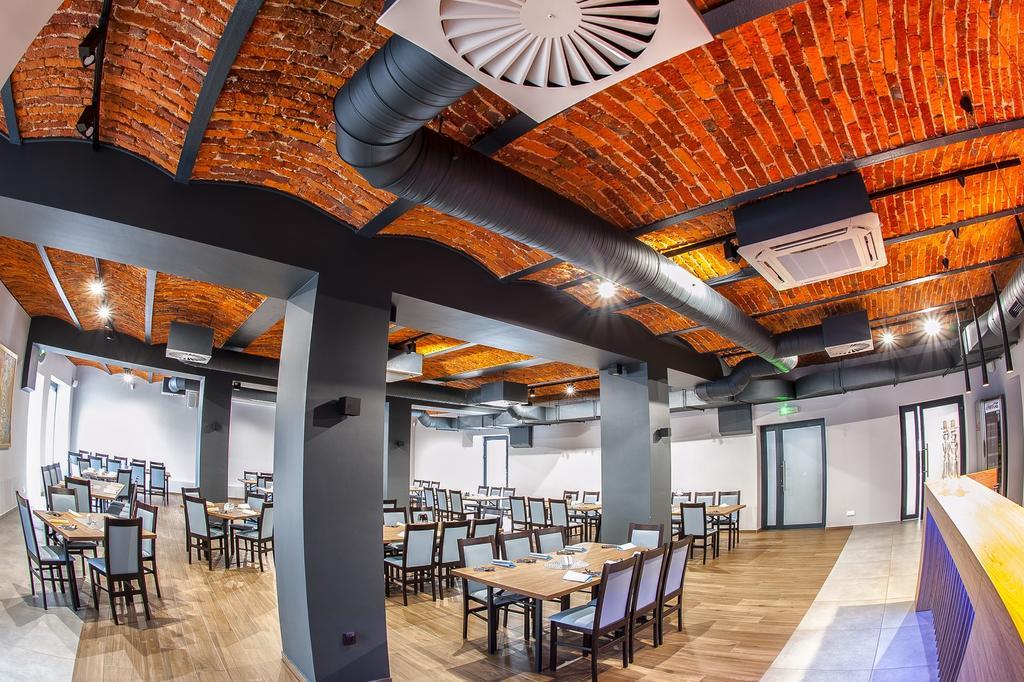 Restauracja Park Szwajcaria Hotel Гливице Екстериор снимка